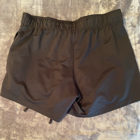 Nike Running Shorts - Picture 2 of 3